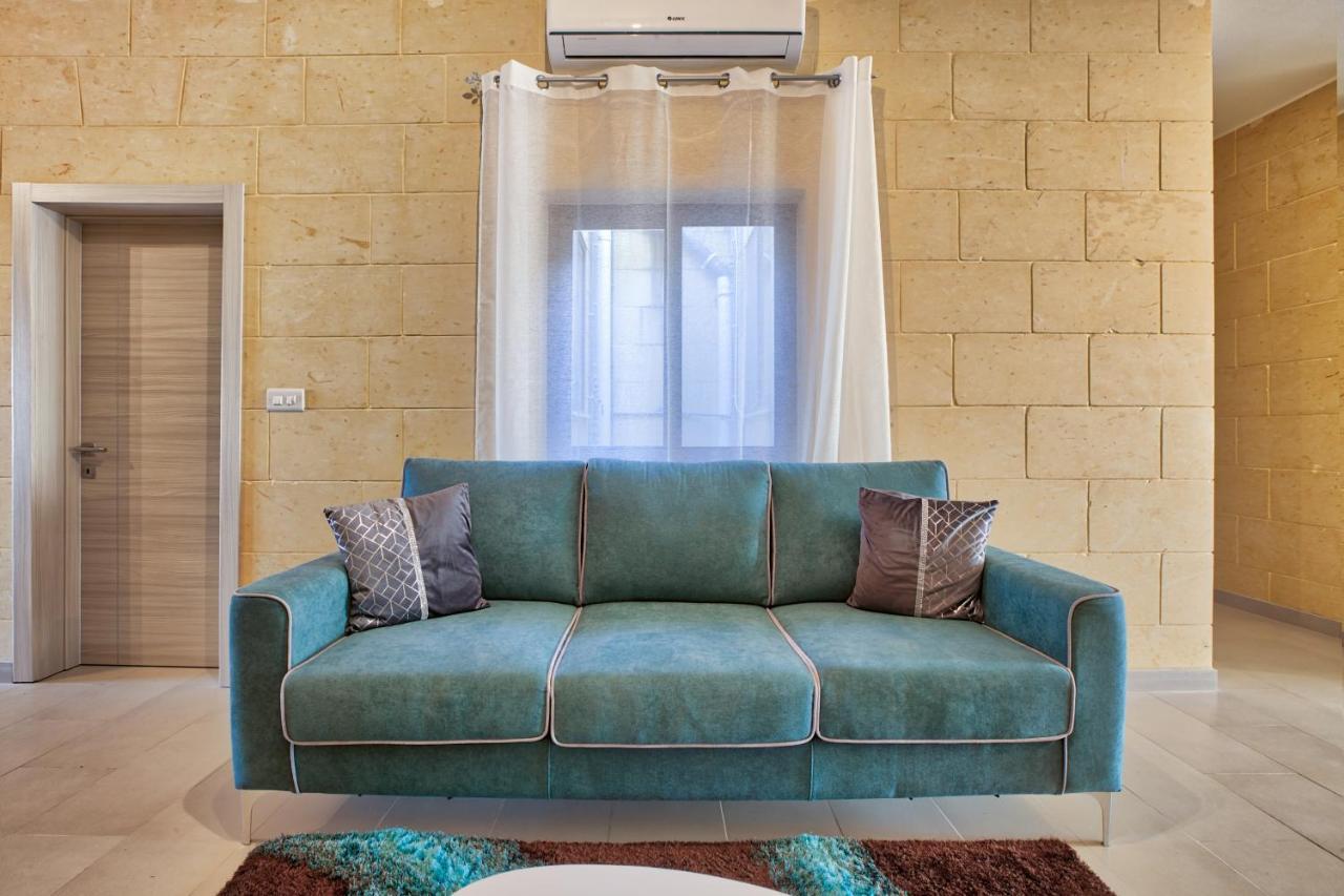 Summer Fields Penthouse With Amazing Views Apartment Sannat Exterior photo